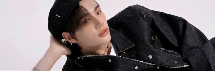 Hyunjin banner